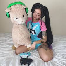 How much does khaby lame charge per tik tok post? Bella Poarch Net Worth How Rich Is The Famous Singer Tiktok Star Otakukart