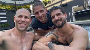 Sean Maygers Big C Men Gay Porn Video | GayMobile.fr