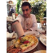 بالصور استمتع بمذاقات خرافية وجلسة منعشة في مطعم آبرونس آند هامرز دبي سفاري نت