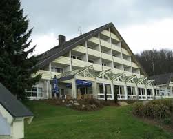 Nhn), der neben dem benachbarten schnitzersberg (815,5 m) zu den höchsten erhebungen im thüringischen teil des mittelgebirges rhön gehört. Hotel Eisenacher Haus Erbenhausen Trivago Ch