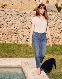 Women's ripped boyfriend jeans stretch distressed jeans straight crop jean with holes. Women S Boyfriend Jeans Reiko Jeans