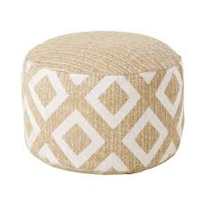 Epingle Par Ana Chuchro Sur Jardin En 2020 Motifs Graphiques Pouf Pouf Exterieur