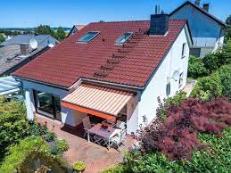 Die angebotenen wohnimmobilien teilen sich auf in 3 mietwohnungen bzw. Haus Zum Verkauf 61267 Neu Anspach Mapio Net
