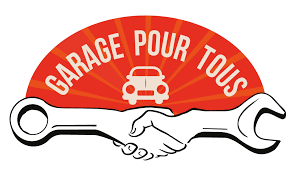 A fridge and coffee maker are standard in the kitchenettes in the at home appart hotel. Garage Pour Tous