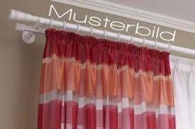 Das band sorgt für besonders schöne falten. Vorhang Mit Krauselband An Gardinenstange Aufhangen Urbia De
