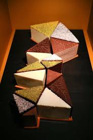 Exposition Archichoco Des Oeuvres A Deguster Avec Les Yeux A La Cite Du Chocolat Valrhona