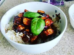 Tastes Amazing Vegan What You Will Need Quorn Chicken Pieces Sharwoods Korren Bbq Cooking Sauce Red Onion Shallot Rice Quorn Recipes Quorn Chicken Quorn
