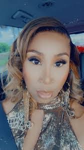 Adrianne Hampton's Instagram, Twitter & Facebook