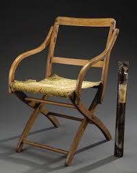 Folding Oak Civil War Camp Chair Hand Made From Bent Oak A Tin Map Case Is To The Right C 1860s Chair Campaign Furniture Camping Chairs