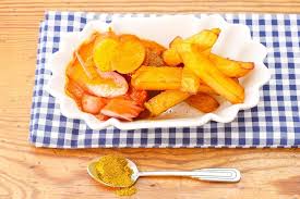 Currywurst Mit Sosse Rezept Thomas Sixt Food Blog Rezept In 2020 Currywurst Rezept Currywurst Currywurst Sosse