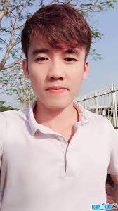 Смотреть видео про hưng vlog. Vlogger HÆ°ng Vlog
