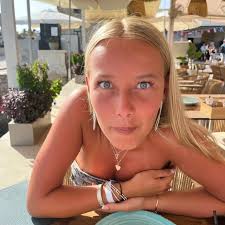 Chloe Wray (@chlo.wray) · Instagram photos and videos