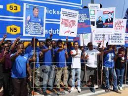 This file has been extracted from another file: Prk Rantau Flashmob Bantah Ph Gagal Tunai Janji Pru14