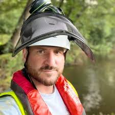 Barry Mullan (@bazzert)