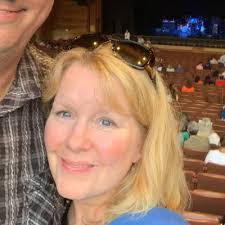 Julia Simonini's Instagram, Twitter & Facebook