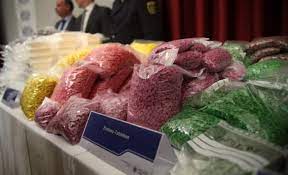 The teenage drug lord 2021. News Now On Twitter Shiny Flakes 38 Hausdurchsuchungen Nach Drogenfund In Leipzig Darknet Http T Co 8yxoxmlvky Http T Co Wyj5vwi7iu