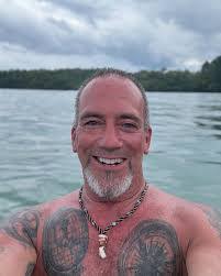 Troy Downey's Instagram, Twitter & Facebook