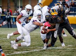 Suggs measured 6'3 barefoot, 6'4 in shoes, 194 lbs, with a 6'5 wingspan, and a 8'3 standing. Defending 4a Champ Smb Powers Past Columbia Heights