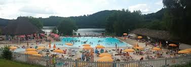 Idéalement situé dans la tranquillité d'un petit bourg, accroché au flan du plateau de la viadène, entre la vallée du lot et de l'aubrac, à proximité de laguiole et entraygues, ce camping à. Camping Les Tours Bild Von Camping Tohapi Domaine Des Tours Saint Amans Des Cots Tripadvisor