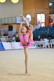 Rhythmic gymnastics is governed by the international gymnastics federation (fig), which first recognized it as a sport in 1963. Ginastica Ritmica Abril 2014 Ginastica Ritmica Maios Para Ginastica Ritmica Ginastica Olimpica