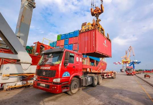 Cách xây dựng kế hoạch vận tải định kỳ cho nhà máy