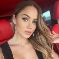 Robin Hesse And Anna Mayr Achieve Crown Rank At iGenius