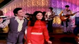 Aapke kamre mein koi rehta hai. Aap Ke Kamre Mein Koi Rahta Hai Yaadon Ki Baaraat 1973 Youtube