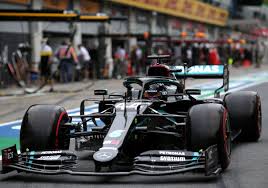 Lewis hamilton displays f1 pioneer status in mercedes contract talks lewis hamilton contract: Will They Take A Knee F1 Champion Lewis Hamilton Leading The Charge For Social Justice
