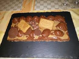 Mousse Chocolat Sur Roustillant Praline Mousse Au Chocolat Chocolat Mousse