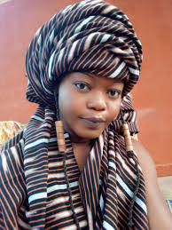 Ella Bonin's Instagram, Twitter & Facebook