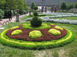 Round Garden In Wahington Dc Front Garden Landscape Front Yard Landscaping Design Outdoor Gardens Design
