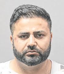 Emil Hakimi's Instagram, Twitter & Facebook