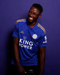 You will also find three golden stripes on shoulders. Leicester City 19 20 Home Kit Revealed Footy Headlines