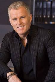 Steenrijke zakenman de keel overgesneden terwijl vrouw naast hem lag te slapen. Media Tweets By Peter R De Vries Misdaadverslag Twitter