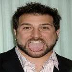 Neil Elmore's Instagram, Twitter & Facebook