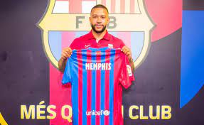 Depay is at the peak of his playing career right now. Live Follow The Official Presentation Of Memphis Depay With Barca