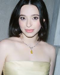 Behind-the-scenes with Oscar-nominee Emily Blunt, who wears a suite of  Tiffany designs weighing over 110 total carats, before the 96th annual  Academy Awards in Los Angeles. Epitomizing the unique balance of modernity