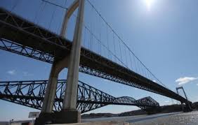 Il possède la portée la plus longue de tout les ponts suspendus canadiens. Le Pont Pierre Laporte En Degradation Selon Des Ingenieurs Genie Inc