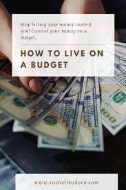 How To Live On A Budget Budgeting Howto Moneysaving Savingmoney Lifehacks Money Budget Frugalliving In 2020 Living On A Budget Budgeting Recipes