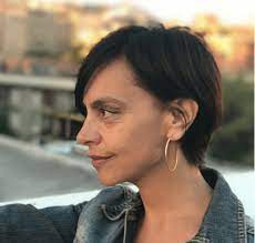 Luego de esto, burr junto a su pareja, el fotógrafo mario salazar, y su hijo luciano, se fueron a vivir a suecia. Actriz Claudia Burr Tras Comentada Reaparicion Aun Se Acuerdan De Isabel Margarita Tv Y Espectaculos Pagina 7