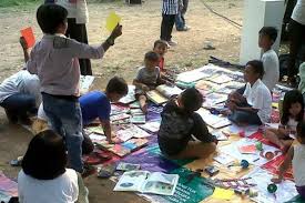 ️ 🖤 tadika iman taman desa baiduri 🤍 💚. Bandung Merdeka Com Belajar Dari Anak Muda Bandung Buka Sekolah Di Taman Kota
