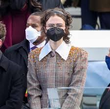 Doug emhoff has been by kamala harris' side since the pair married in 2014. Qge Sfdwz9do8m