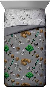 Jay franco minecraft creeper 4 piece twin bed set (offical product) 4.8 out of 5 stars 2,691. Jay Franco Minecraft Survive Full Comforter Super Soft Kids Bedding Features Fade Resistant Polyester Microfiber Fill Official Minecraft Product Amazon De Kuche Haushalt