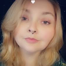 Lookin for a gay friendly clan that's mildly active to join before next  season. Im