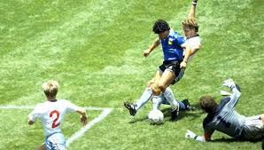 El famoso juego de la 'mano de dios' y el 'gol del siglo' por el mejor maradona. Maradona Contra Inglaterra El Dia Que El 10 Enmudecio Al Mundo En El Mundial De Mexico