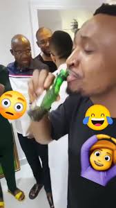 Ogini na afio? Nke a abu otu nzuzo ndi "comedians"?😝 Okechukwu Bakassi na  Funny Bone AKA Stanley Chibuna, kedu ije?