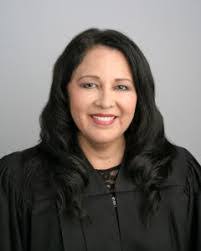 Rachel Kram's Instagram, Twitter & Facebook