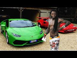It also consists of an outdoor kitchen and also a caban pool house. The Rich Life Of Lil Wayne 2019 Youtube