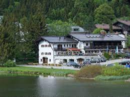 Also check packages, reviews and book online or over the phone with instant just 800 metres away from the closest ski lift, berggasthof willy merkl haus offers rooms directly on the spitzingsee lake. Verband Deutscher Eisenbahnfreunde Plant Abriss Des Willy Merkl Hauses Miesbach
