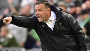 Patrick rahmen learned his football skill playing with nordstern basel and then in the fc basel youth system. Fcb Coach Patrick Rahmen Ist Trotz Sieg Verargert